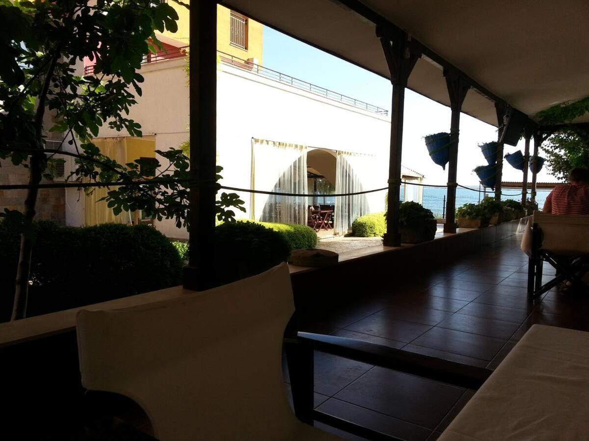 أهيلوي Quiet, Relax And Sand Beach Place With 4Star Service المظهر الخارجي الصورة